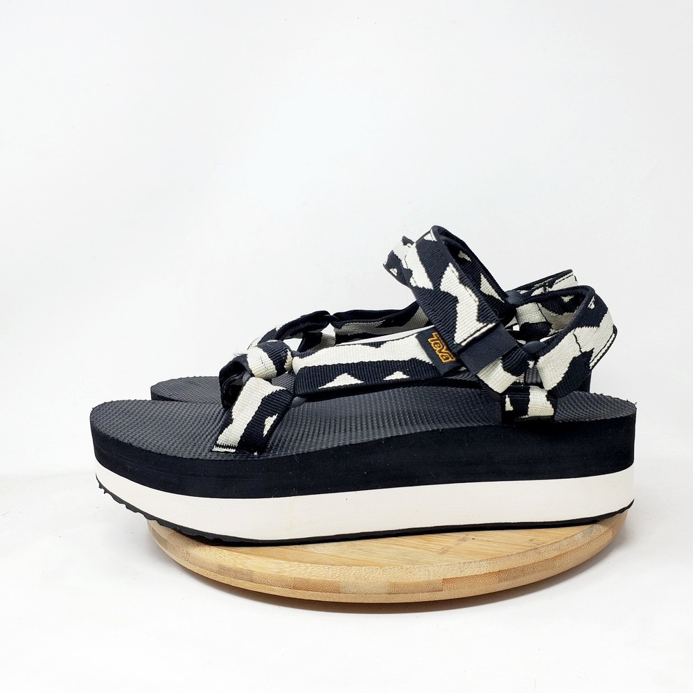 Teva Sandals Flatform Universal Womens 9 Black White Platform Straps Shoes